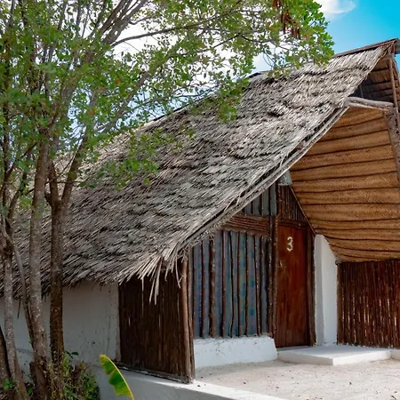 Kae Beach Bungalows